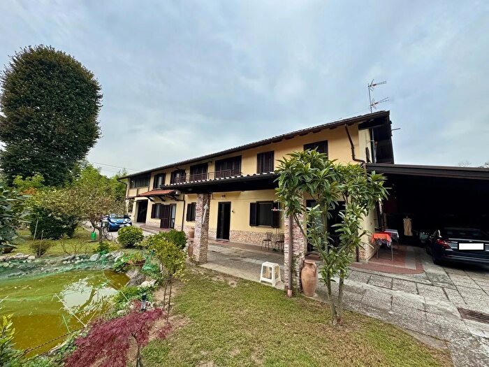 Casa con 6 locali in vendita in Corso Giuseppe Garibaldi, Mortara