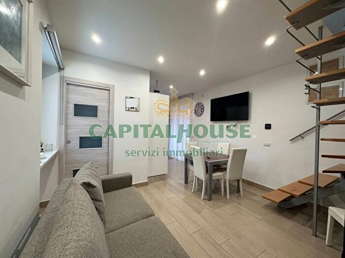 Appartamento trilocale in vendita in Afragola