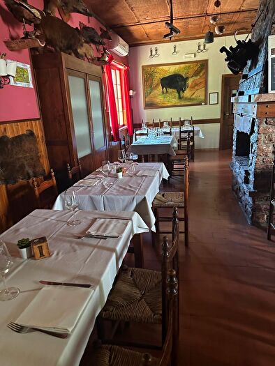 Casa con 18 locali in vendita in Sassetta