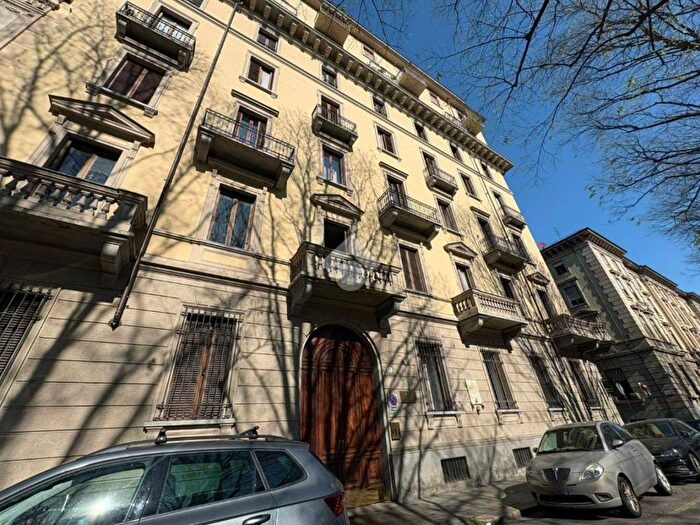 Appartamento con 6 locali in affitto in Corso Vinzaglio, Cittadella, Torino