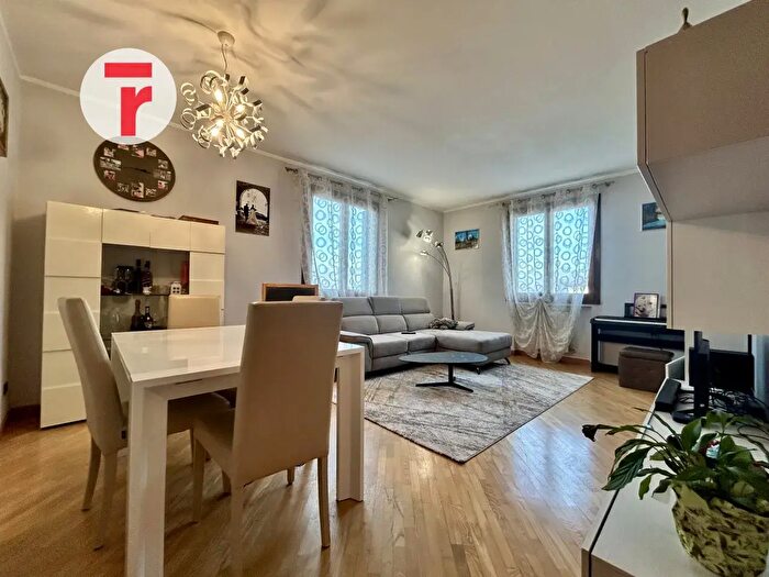 Appartamento quadrilocale in vendita in Via dei Mille, Cadoneghe