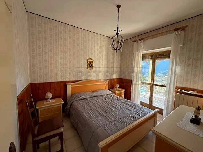 Casa con 5 locali in vendita in Via Losano, Boissano