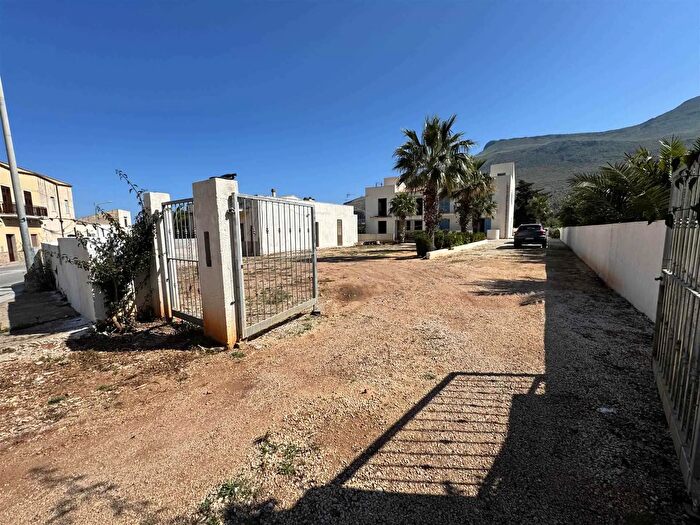 Appartamento quadrilocale in vendita in Viale Cristoforo Colombo, San Vito Lo Capo