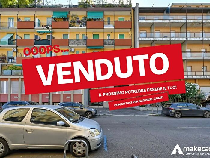 Appartamento bilocale in vendita in Via Desenzano, Milano