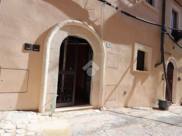 Appartamento bilocale in affitto in Via Amiternini, Duomo Fontana Luminosa, L'Aquila