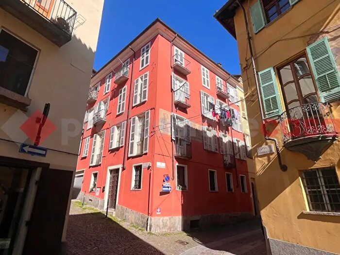 Appartamento trilocale in vendita in Via Archibugieri, Pinerolo