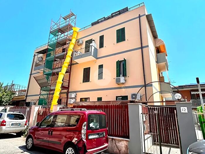 Appartamento bilocale in vendita in Via della Cicala, Roma