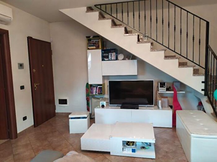 Casa trilocale in vendita in Cadelbosco Di Sopra