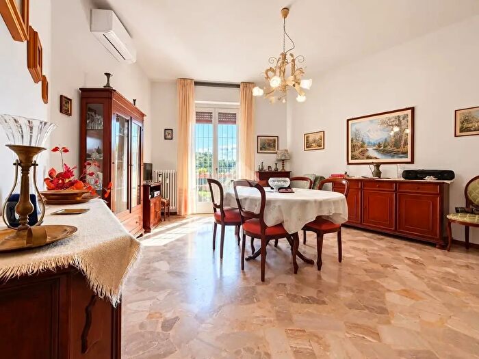 Appartamento trilocale in vendita in Appartamento Viale del Piave, Brescia