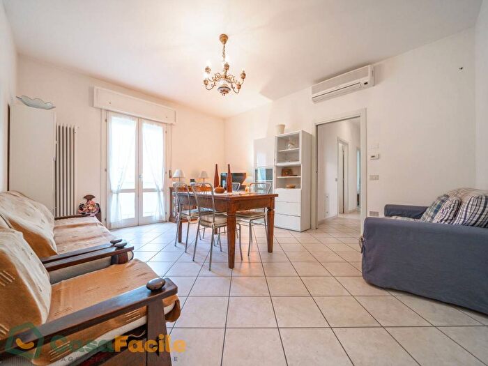 Appartamento quadrilocale in affitto in Viale Trento, Cesenatico Levante, Cesenatico