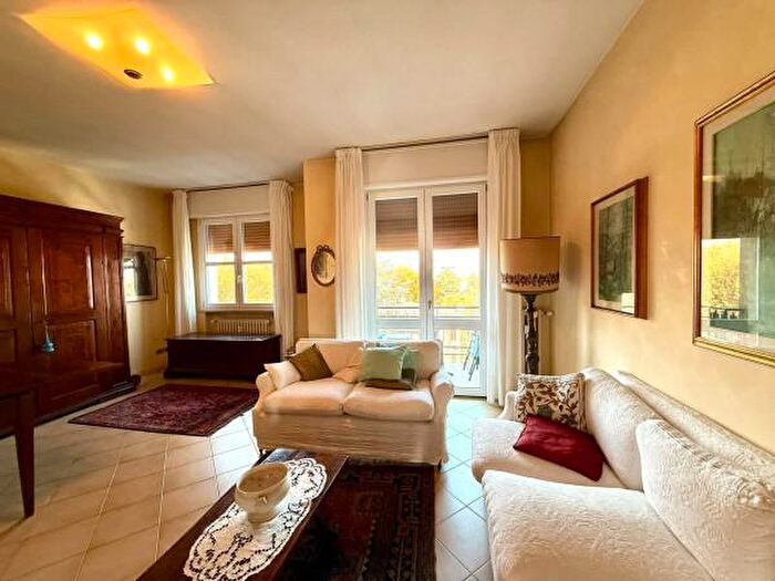 Appartamento con 5 locali in vendita in Sassuolo