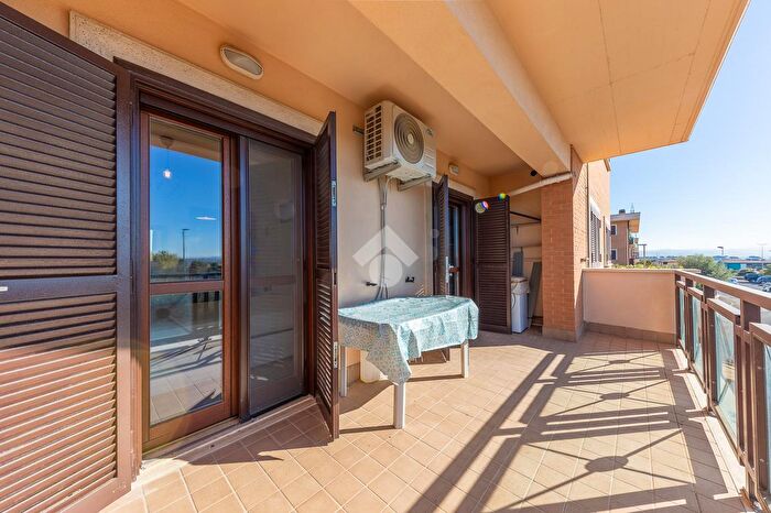 Appartamento bilocale in vendita in Via Massa di San Giuliano, Roma