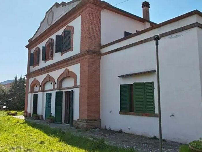 Casa con 13 locali in vendita in Rio