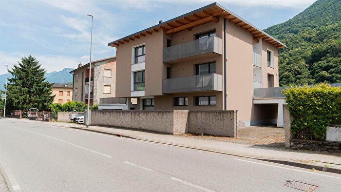 Case in Vendita e in Affitto - 2