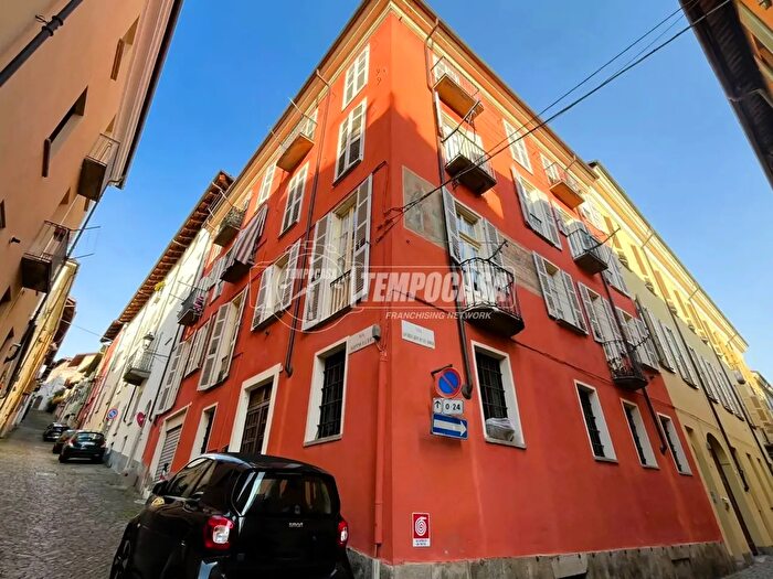 Appartamento con 9 locali in vendita in Via Archibugieri, Pinerolo