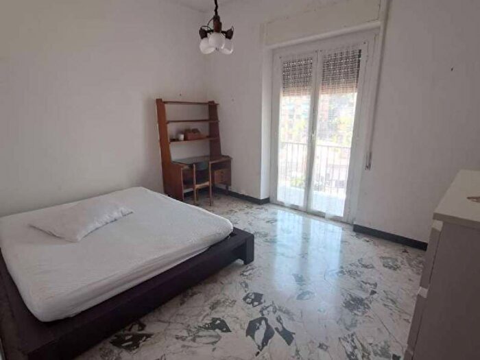 Casa trilocale in affitto in via Sturla, Sturla, Genova