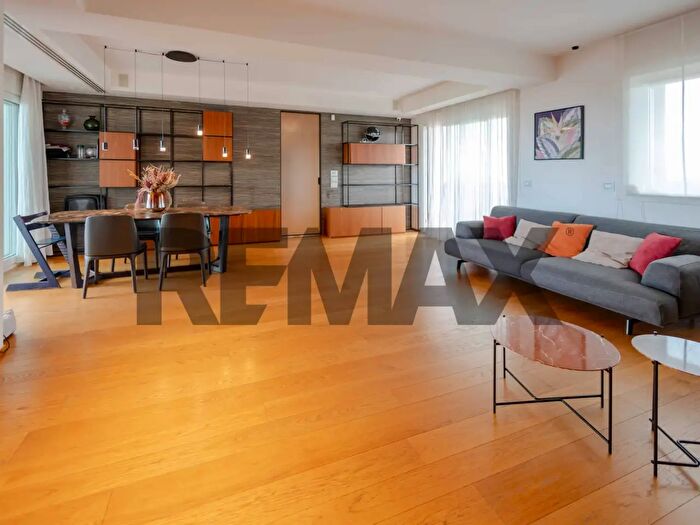 Appartamento con 5 locali in vendita in Via Colonnello Picca, Bari