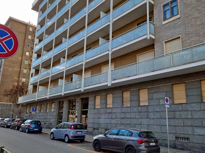 Appartamento quadrilocale in affitto in Corso Alessandro Tassoni, Campidoglio, Torino