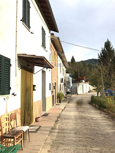 Casa quadrilocale in vendita in Santa Maria in Capriglia, Ascoli Piceno