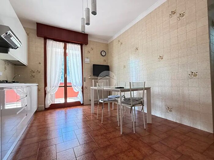 Appartamento quadrilocale in vendita in Via Carlo Porta, Rimini