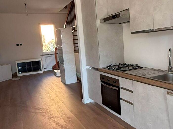 Appartamento con 5 locali in affitto in Via Giuditta Sidoli, San Lazzaro, Parma