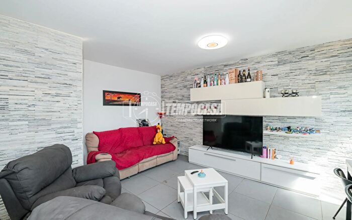 Appartamento trilocale in vendita in Via Giuseppe di Vittorio, San Donato Milanese