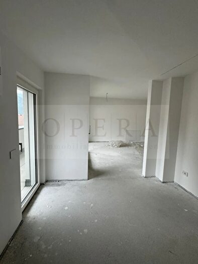 Appartamento quadrilocale in vendita in Via Pietralba, Laives