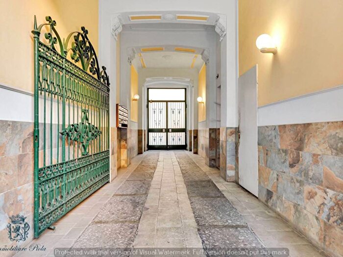 Appartamento trilocale in affitto in Via Messina, Paolo Sarpi, Milano