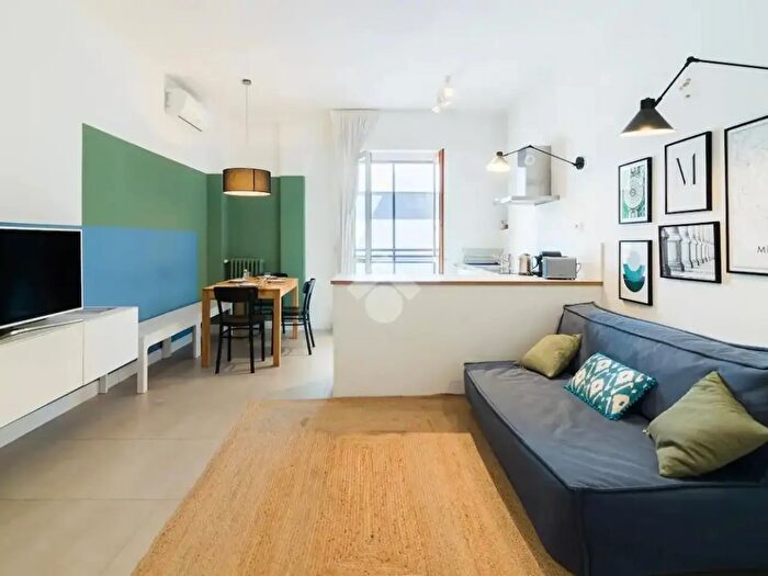 Appartamento bilocale in vendita in Via Eugenio Villoresi, Milano