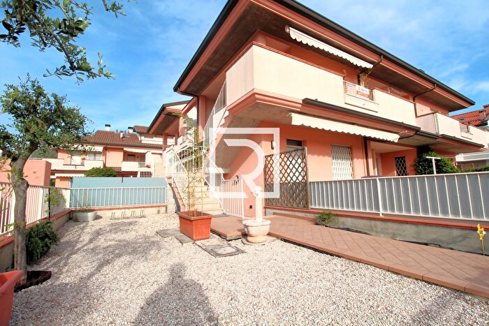 Appartamento in vendita in Via Gaspare Donati a Cervia, Cervia