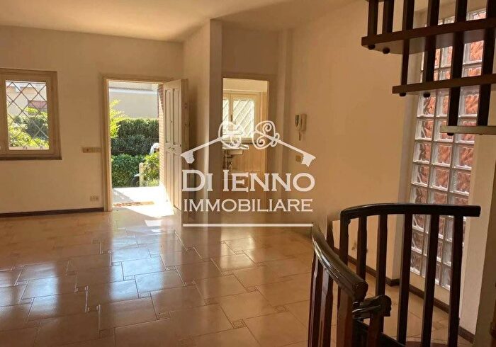 Casa con 5 locali in affitto in Via di Bravetta, Pisana Bravetta, Roma
