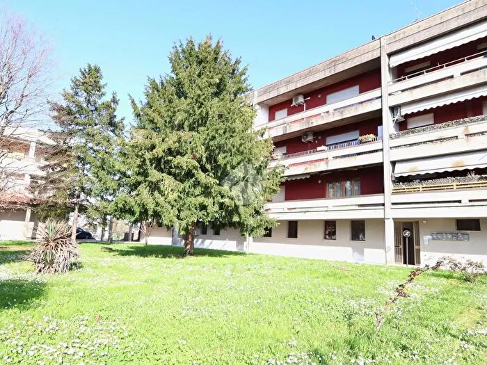 Appartamento trilocale in vendita in Via Luigi Spagni, Reggio Emilia