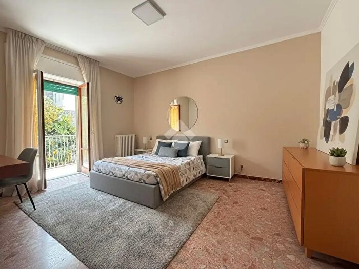 Appartamento con 5 locali in vendita in Via di Vaste, Lecce