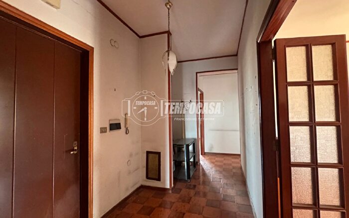 Appartamento quadrilocale in affitto in II Traversa Ferdinando Russo, Casoria