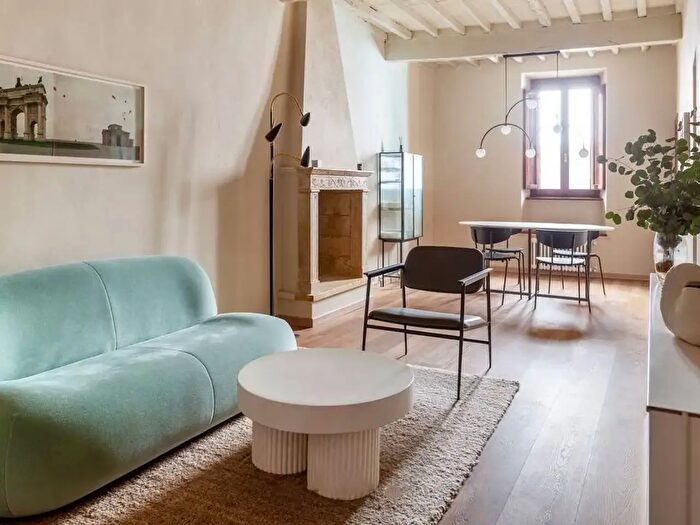Appartamento trilocale in vendita in Via Mac Mahon, Milano