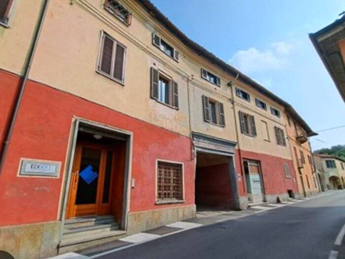 Appartamento bilocale in affitto in Via Giovanni Battista Bodoni, Centro, Saluzzo