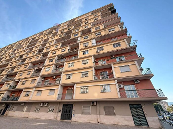 Appartamento quadrilocale in vendita in Via Aquileia e, Palermo