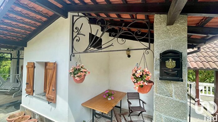 Casa con 6 locali in vendita in Strada Strada SantEvasio, Ovada