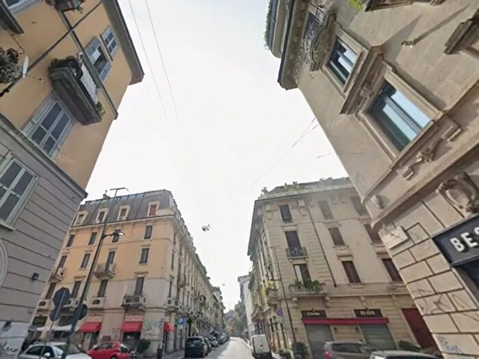 Appartamento bilocale in affitto in Via Piero della Francesca, Milano