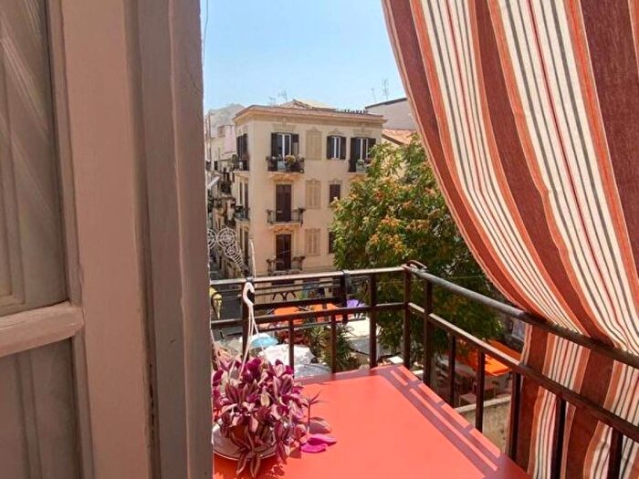 Appartamento monolocale in affitto in Via Benfratelli, Cassaro, Palermo