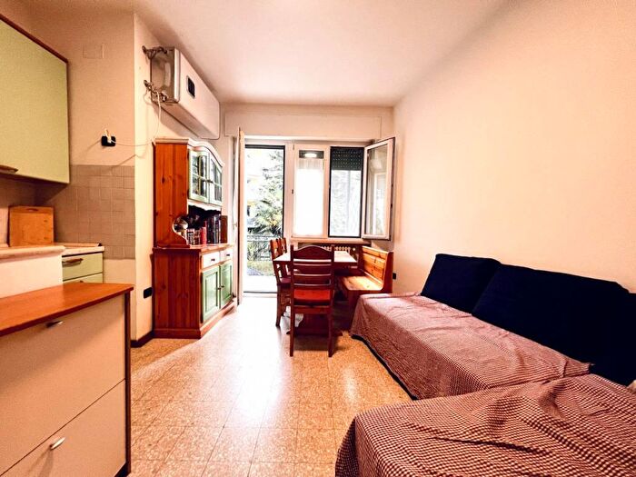 Appartamento trilocale in affitto in Via Settembre, Laste Cognola, Trento