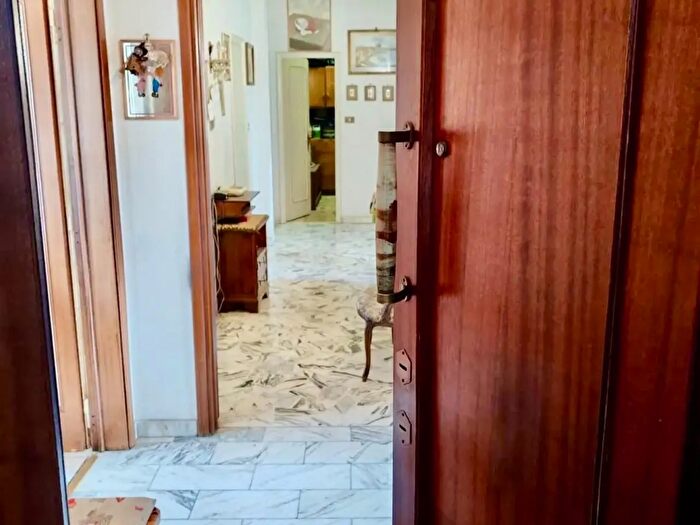 Appartamento con 8 locali in vendita in Firenze