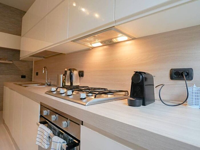 Appartamento trilocale in affitto in Via Gaetano Braga, Cascina dei Pomi, Milano