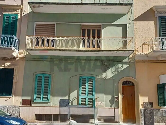 Casa quadrilocale in vendita in Monopoli