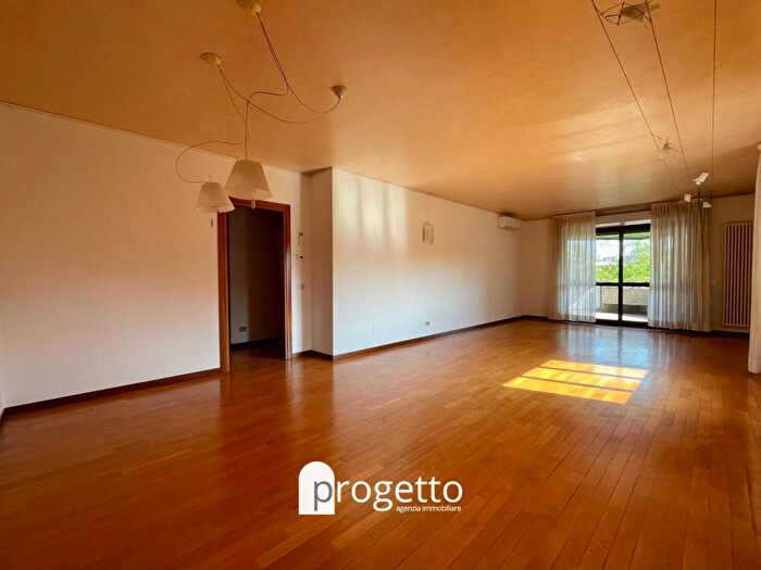 Appartamento con 5 locali in affitto in Piscine San Paolo, Vicenza