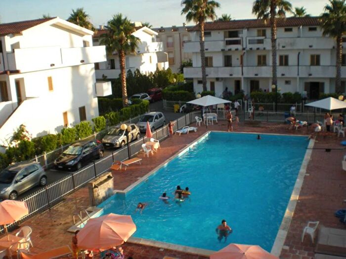 Casa quadrilocale in affitto in Via Nazionale, Villapiana Lido, Villapiana