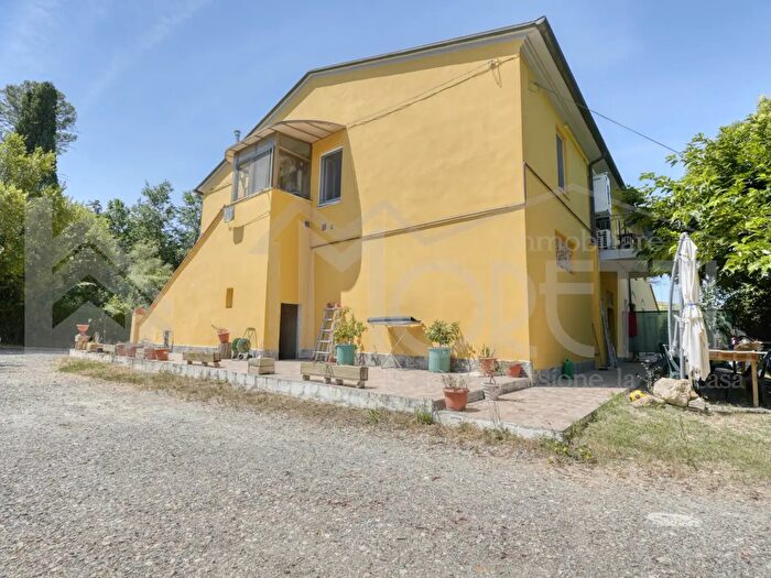 Casa quadrilocale in vendita in Via Pian delle Tregge, Collesalvetti