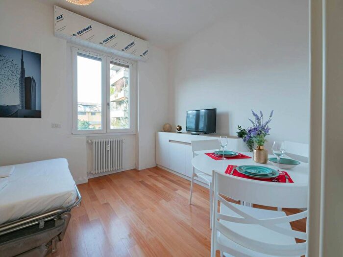 Appartamento monolocale in affitto in Via Gressoney, Martini Insubria, Milano