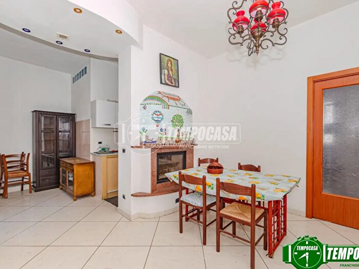 Appartamento trilocale in vendita in Via Giovanni Barenghi, Voghera