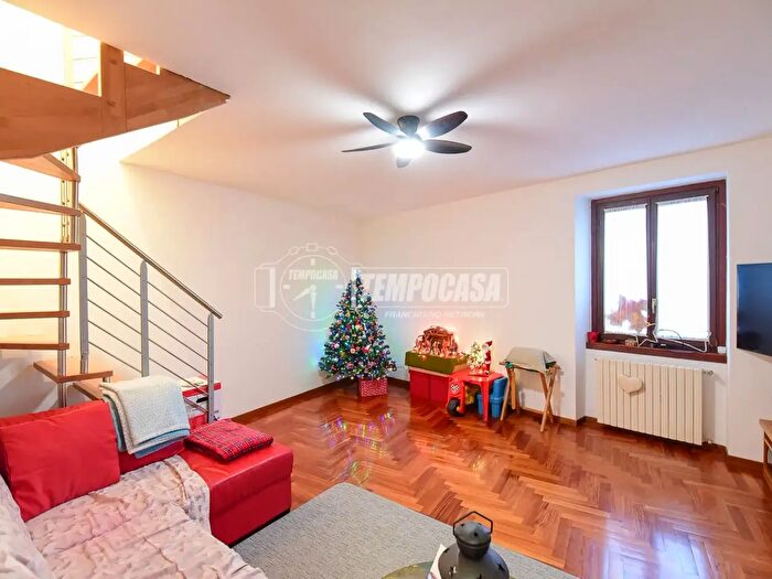 Case in Vendita e in Affitto - 3